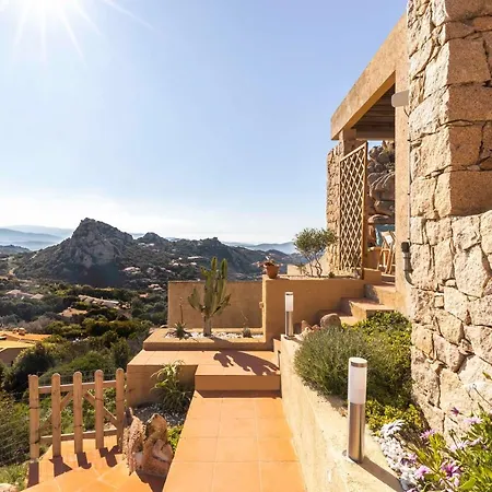 Esmeralda - Free Wifi - With Swimming Pool Villa