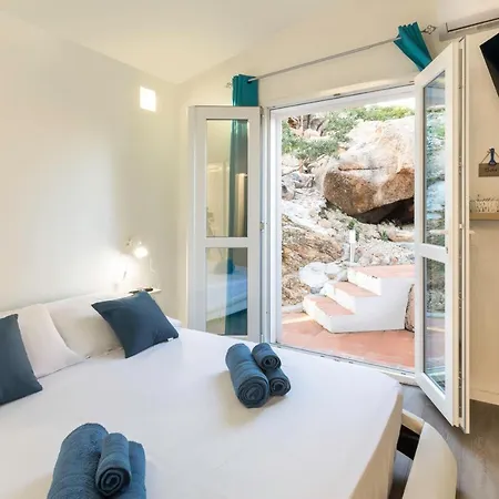 Esmeralda - Free Wifi - With Swimming Pool Villa