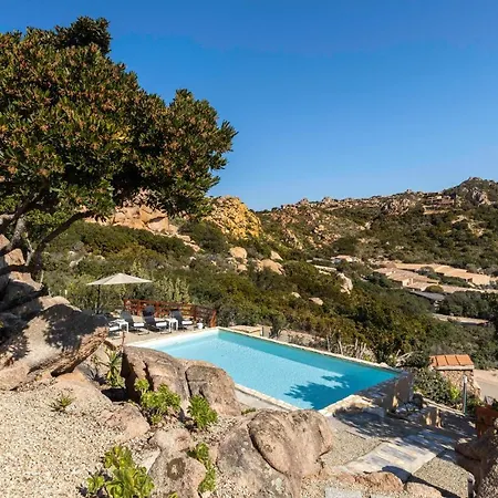 Villa Esmeralda - Free Wifi - With Swimming Pool *