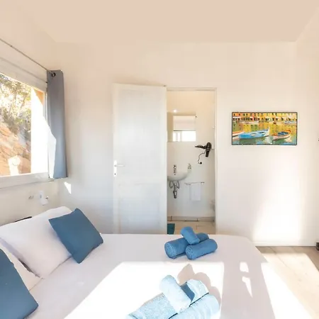 Villa Esmeralda - Free Wifi - With Swimming Pool *